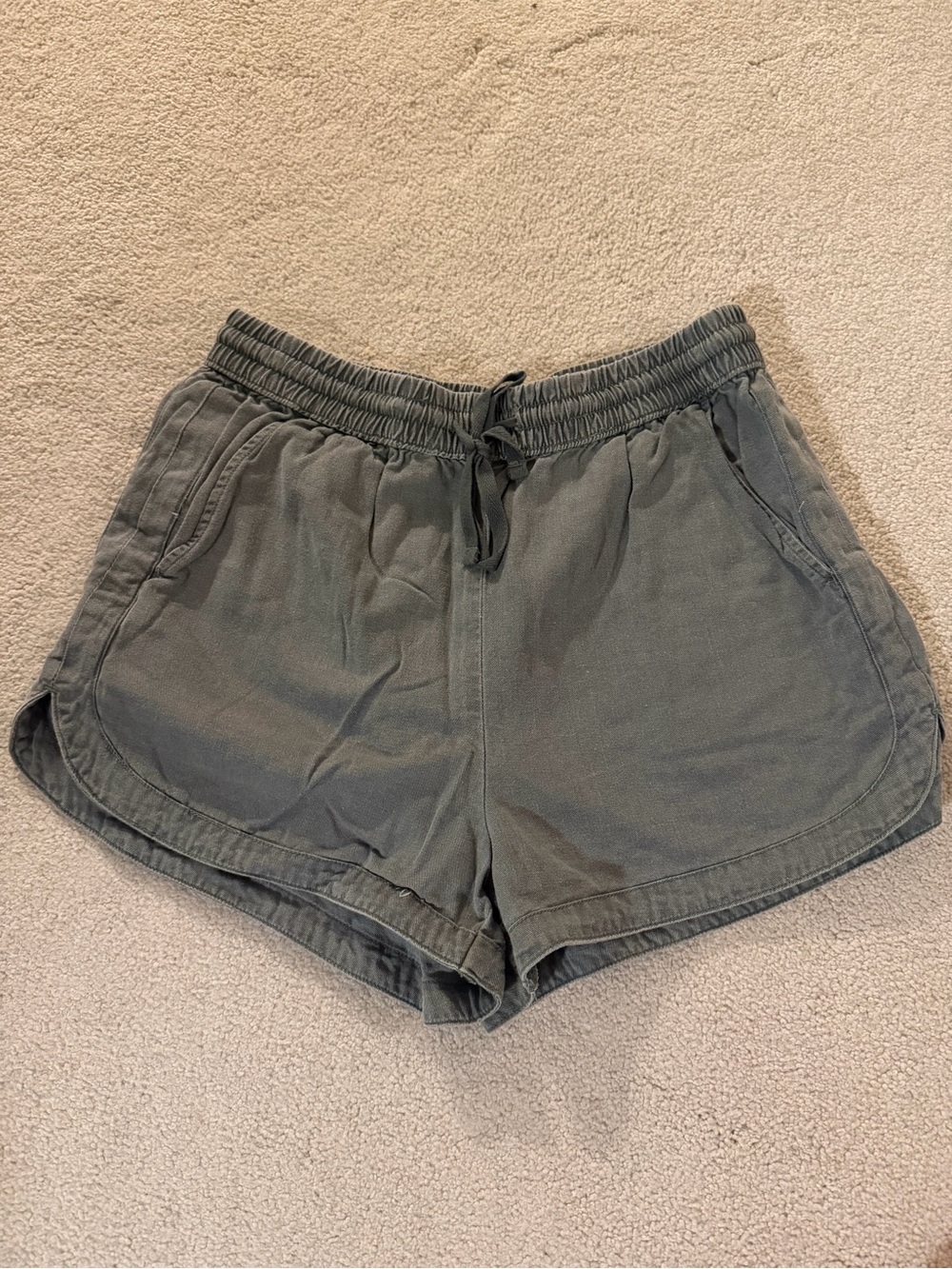 Hollister Women's Green Ultra High Rise Elastic Waistband Drawstring Shorts